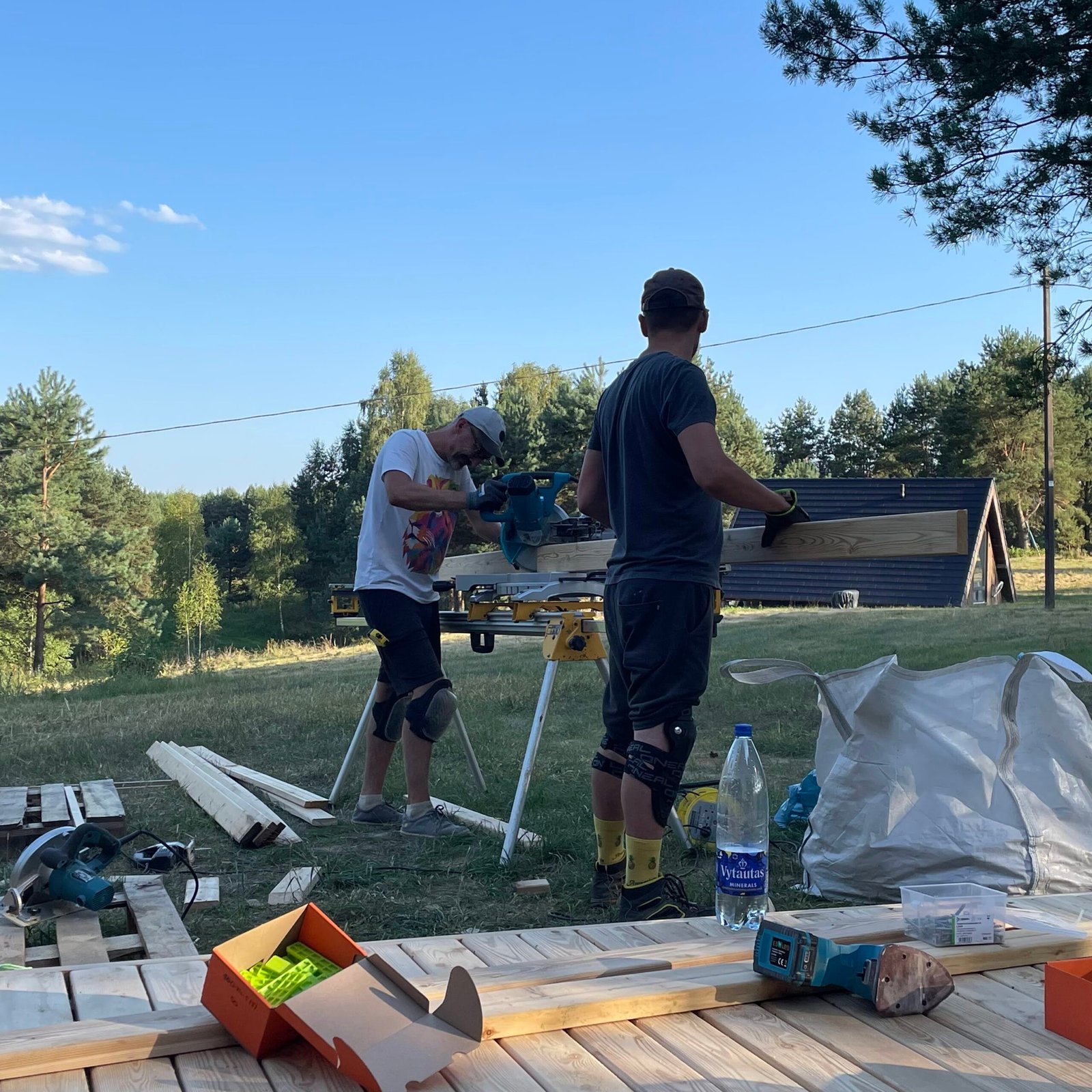 Namelių nuoma prie ežero Aušrinėje, nakvynė dviems, savaitgalio poilsis gamtoje