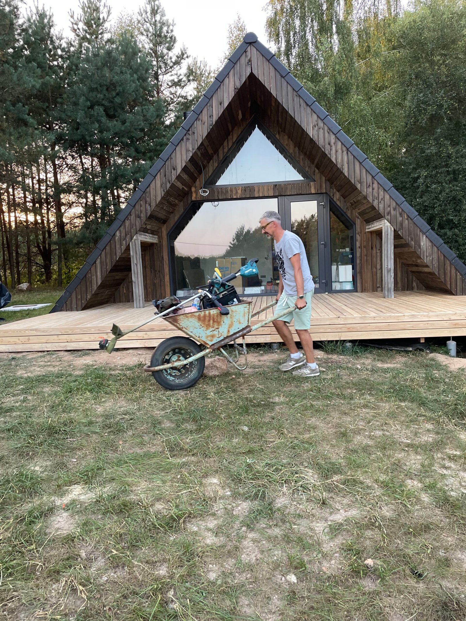 Namelių nuoma prie ežero Aušrinėje, nakvynė dviems, savaitgalio poilsis gamtoje